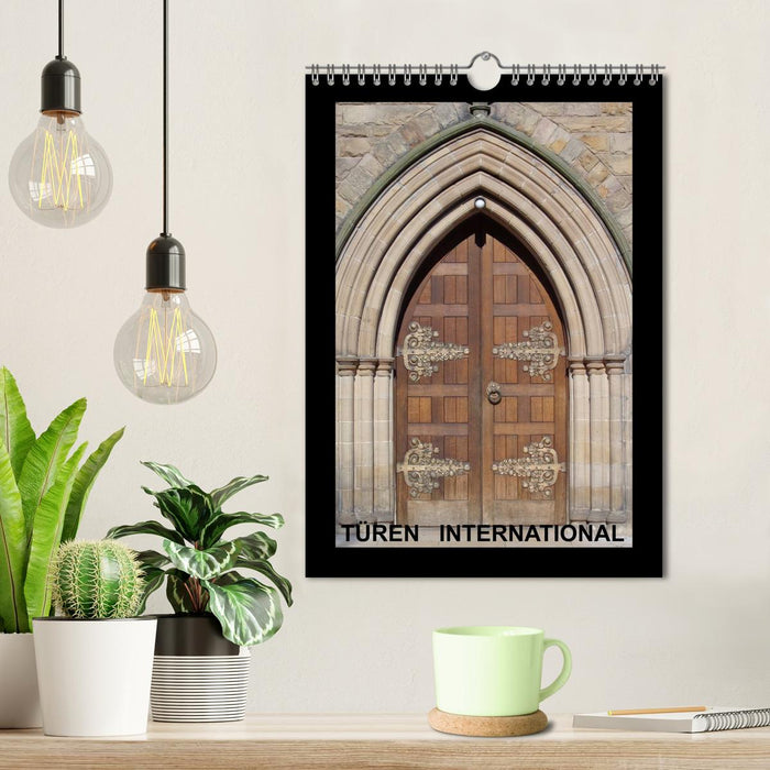 Türen International (CALVENDO Wandkalender 2026)