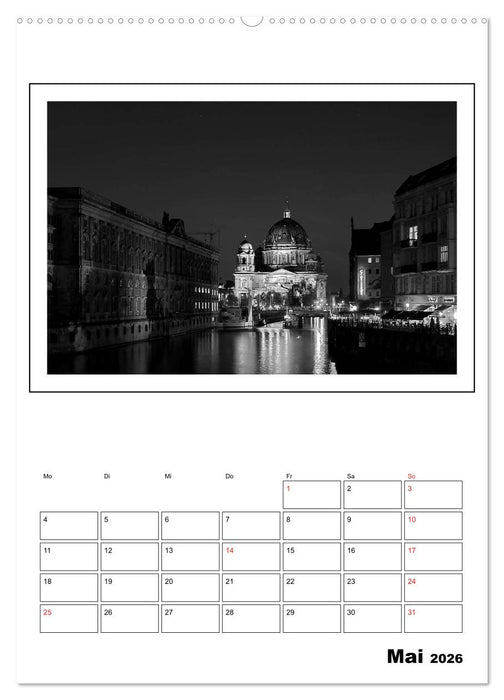 Berlin black & white (CALVENDO Premium Wandkalender 2026)