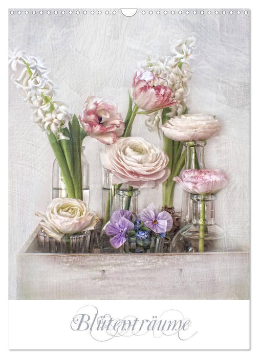 Blütenträume (CALVENDO Wandkalender 2026)