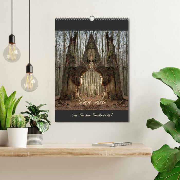 Spiegelwelten - Das Tor zur Anderswelt (CALVENDO Wandkalender 2026)