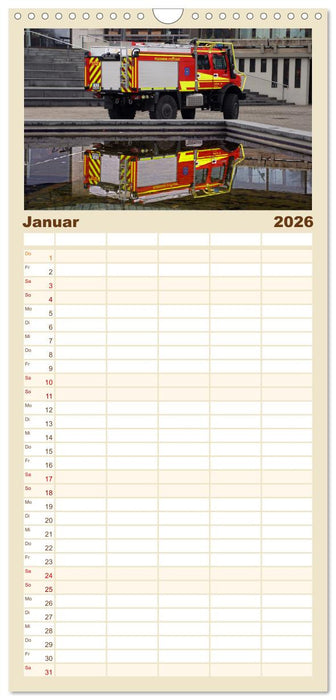 Unimog bei der Feuerwehr (CALVENDO Familienplaner 2026)