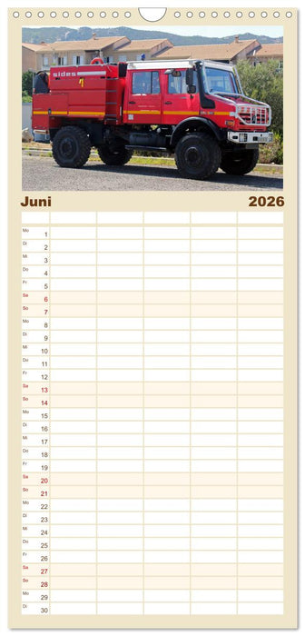 Unimog bei der Feuerwehr (CALVENDO Familienplaner 2026)