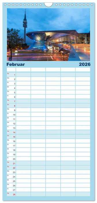 Abend in München (CALVENDO Familienplaner 2026)