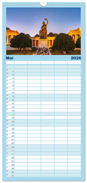 Abend in München (CALVENDO Familienplaner 2026)