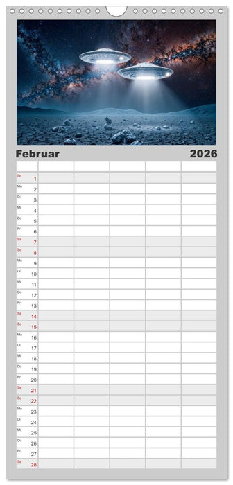 Fliegende Untertasse - Die große Fantasiereise (CALVENDO Familienplaner 2026)