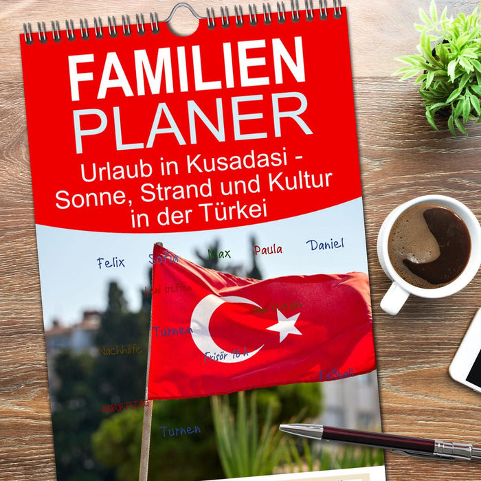 Urlaub in Kusadasi - Sonne, Strand und Kultur in der Türkei (CALVENDO Familienplaner 2026)