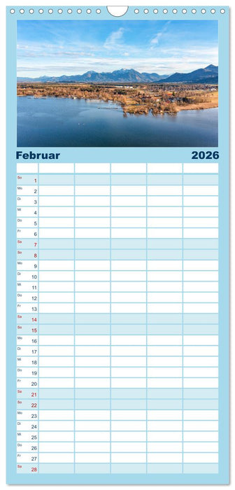 Traumhafter Chiemsee - eine kalendarische Reise (CALVENDO Familienplaner 2026)