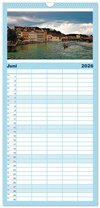 Luzern, die Stadt im Zentrum der Schweiz (CALVENDO Familienplaner 2026)