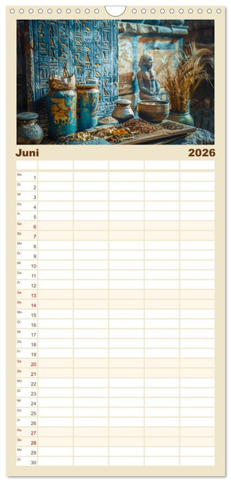 Im Schatten der Pyramidern (CALVENDO Familienplaner 2026)