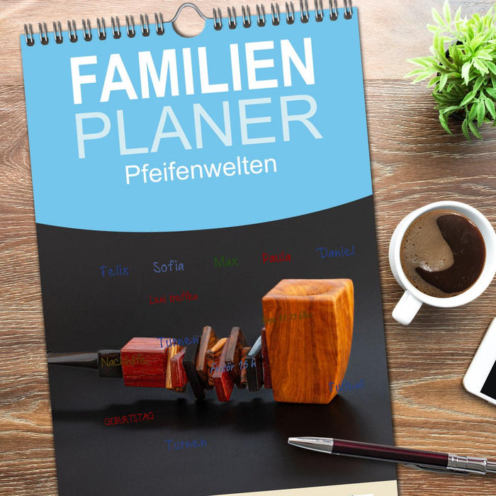 Pfeifenwelten (CALVENDO Familienplaner 2026)