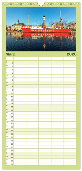 Bezauberndes Ostfriesland (CALVENDO Familienplaner 2026)