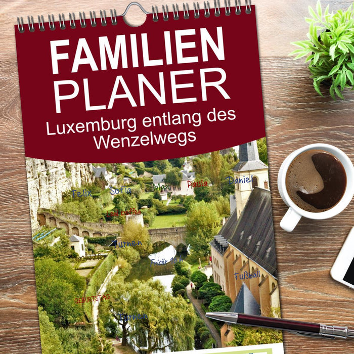 Luxemburg entlang des Wenzelwegs (CALVENDO Familienplaner 2026)