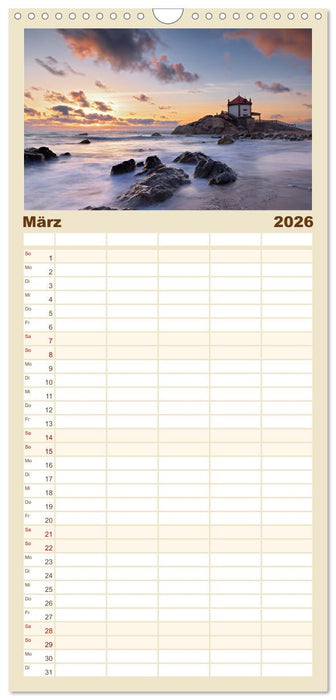 Von Porto bis an die Algarve (CALVENDO Familienplaner 2026)