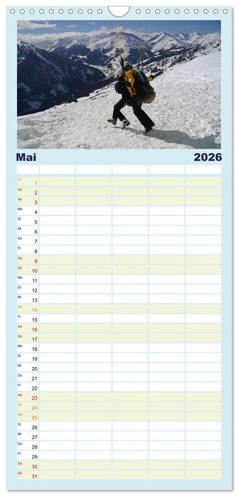 Gleitschirmfliegen in den Tuxer Alpen (CALVENDO Familienplaner 2026)