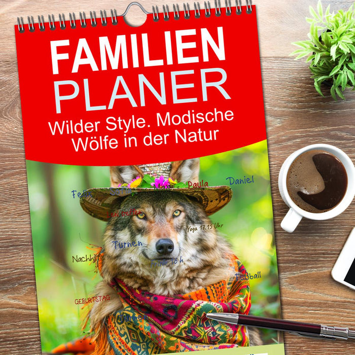 Wilder Style. Modische Wölfe in der Natur (CALVENDO Familienplaner 2026)