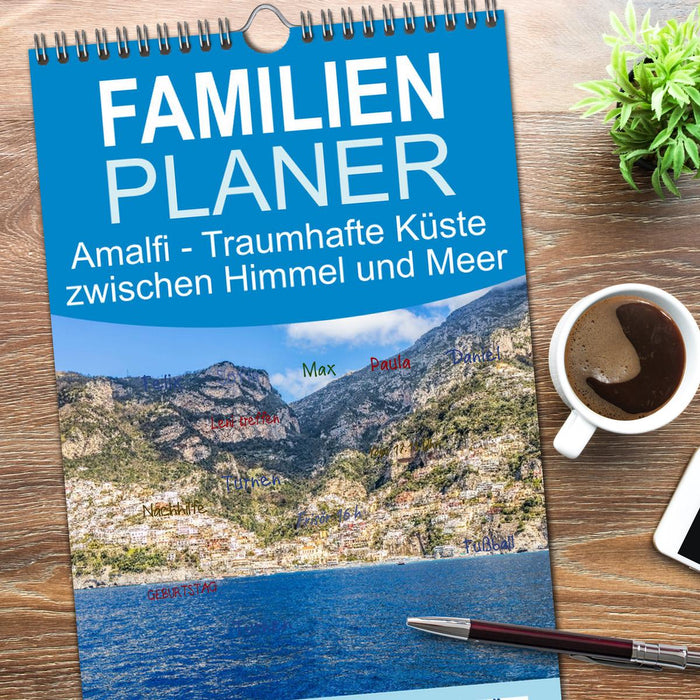 Amalfi - Traumhafte Küste zwischen Himmel und Meer (CALVENDO Familienplaner 2026)