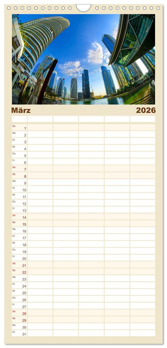 Dubai - zwischen Traum und Wirklichkeit (CALVENDO Familienplaner 2026)