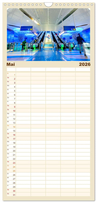 Dubai - zwischen Traum und Wirklichkeit (CALVENDO Familienplaner 2026)