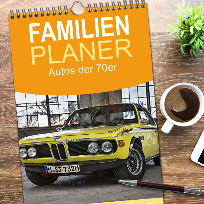 Autos der 70er (CALVENDO Familienplaner 2026)
