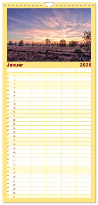 Die Lüneburger Heide - In voller Blüte (CALVENDO Familienplaner 2026)