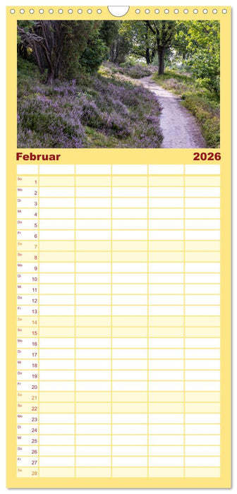Die Lüneburger Heide - In voller Blüte (CALVENDO Familienplaner 2026)