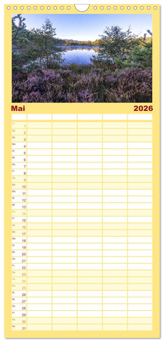 Die Lüneburger Heide - In voller Blüte (CALVENDO Familienplaner 2026)