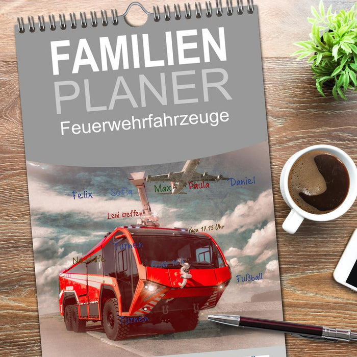 Feuerwehrfahrzeuge (CALVENDO Familienplaner 2026)