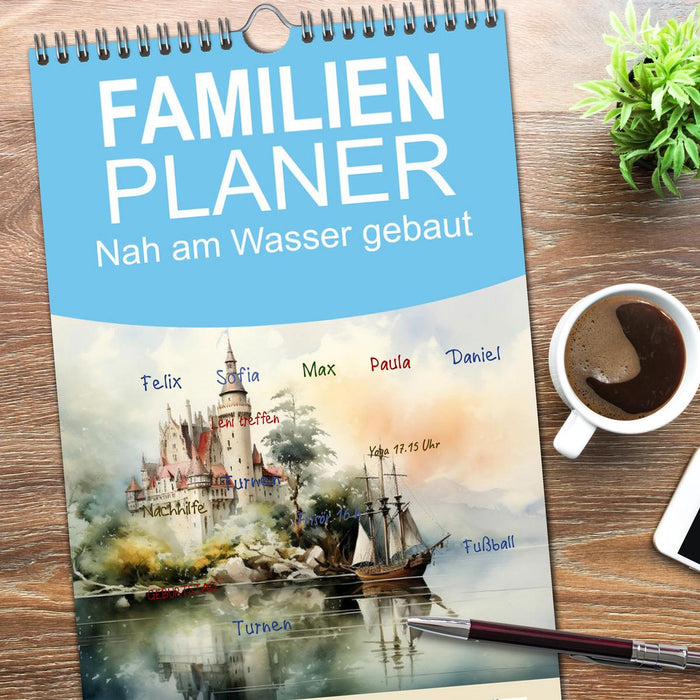 Nah am Wasser gebaut (CALVENDO Familienplaner 2026)