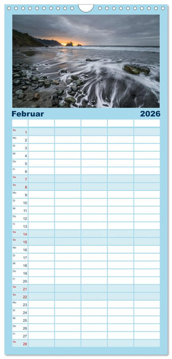 Mehr Licht am Meeresrand (CALVENDO Familienplaner 2026)