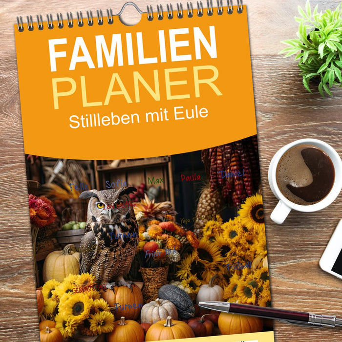 Stillleben mit Eule (CALVENDO Familienplaner 2026)
