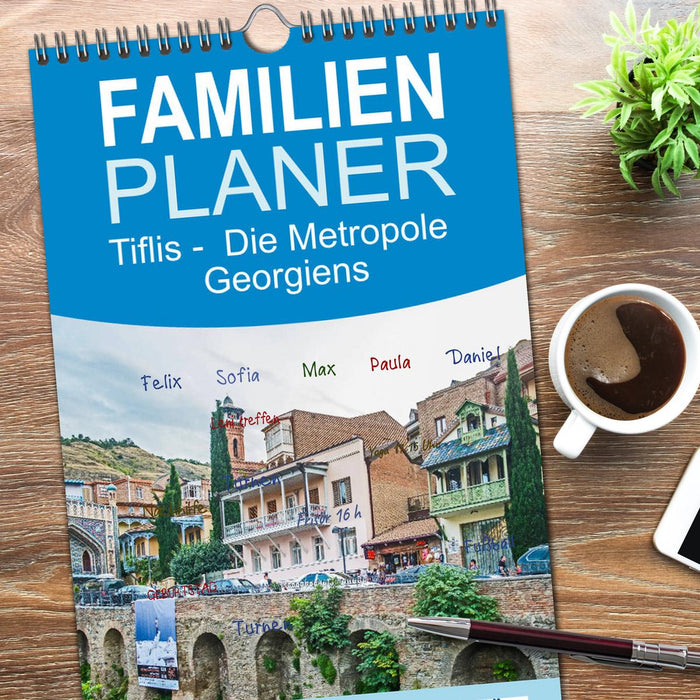 Tiflis - Die Metropole Georgiens (CALVENDO Familienplaner 2026)