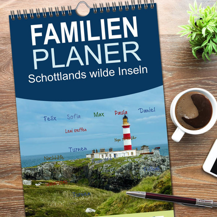 Schottlands wilde Inseln (CALVENDO Familienplaner 2026)