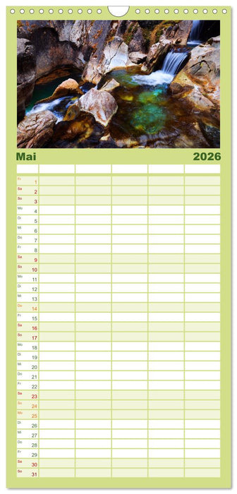 Naturschauspiel Zillertaler Wasser (CALVENDO Familienplaner 2026)