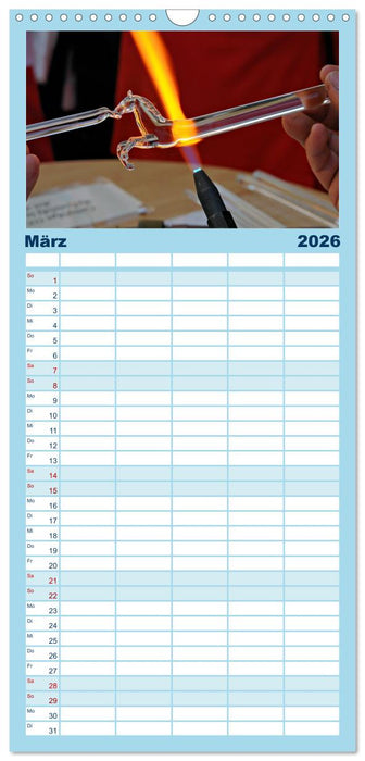 Glasblasen filigranes Handwerk (CALVENDO Familienplaner 2026)