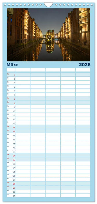 Hamburg bei Nacht (CALVENDO Familienplaner 2026)