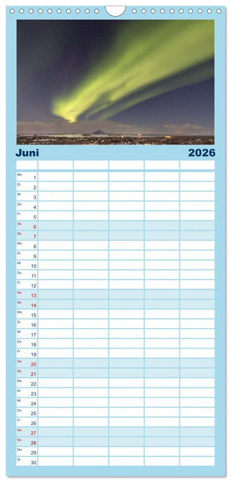 Magie der Nordlichter Islands (CALVENDO Familienplaner 2026)