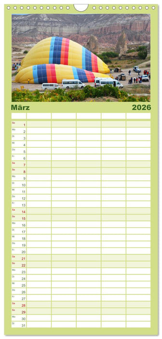 Ballonfahrt in Kappadokien (CALVENDO Familienplaner 2026)