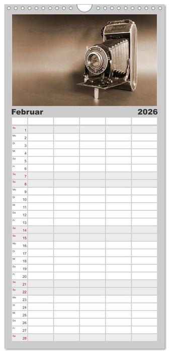 Fotokameras - alt und schön (CALVENDO Familienplaner 2026)