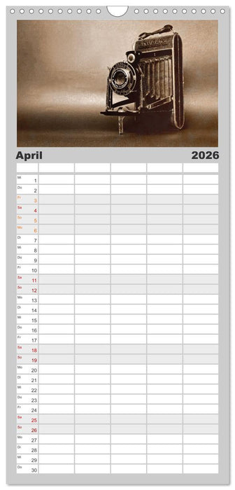Fotokameras - alt und schön (CALVENDO Familienplaner 2026)