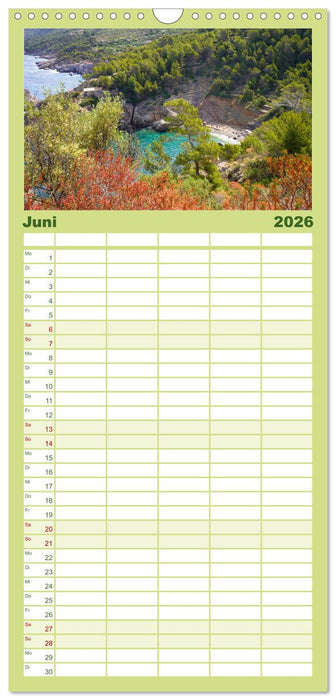 Cala Deia - Mallorcas Traumbucht (CALVENDO Familienplaner 2026)