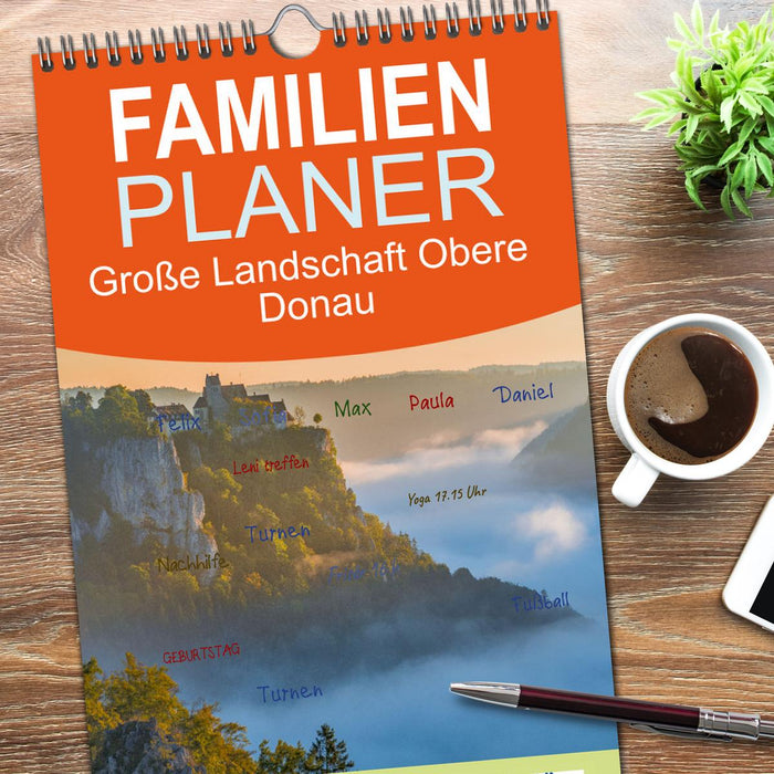 Große Landschaft Obere Donau (CALVENDO Familienplaner 2026)
