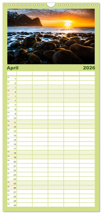 Lofoten - Eine Reise durch Nordnorwegen (CALVENDO Familienplaner 2026)