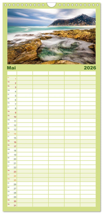 Lofoten - Eine Reise durch Nordnorwegen (CALVENDO Familienplaner 2026)