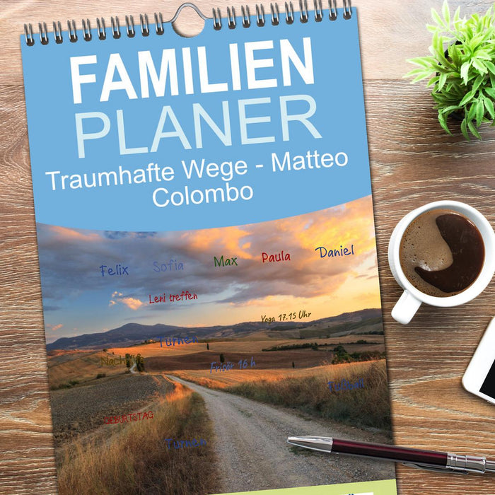 Traumhafte Wege - Matteo Colombo (CALVENDO Familienplaner 2026)