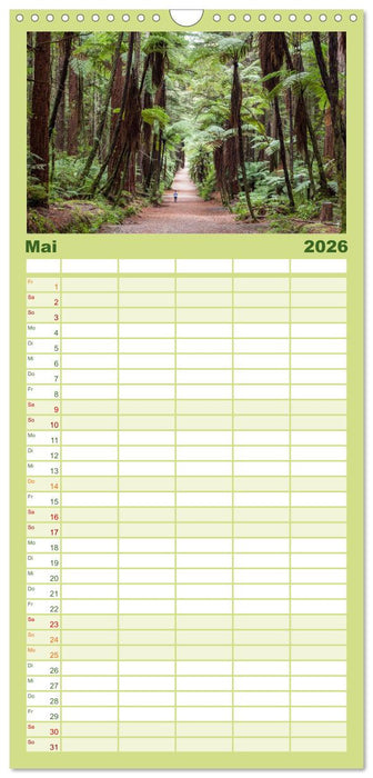 Traumhafte Wege - Matteo Colombo (CALVENDO Familienplaner 2026)