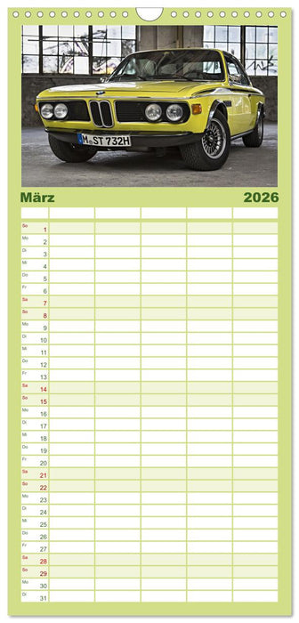 Automobile Träume der 70er (CALVENDO Familienplaner 2026)