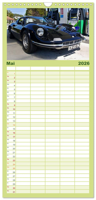 Automobile Träume der 70er (CALVENDO Familienplaner 2026)