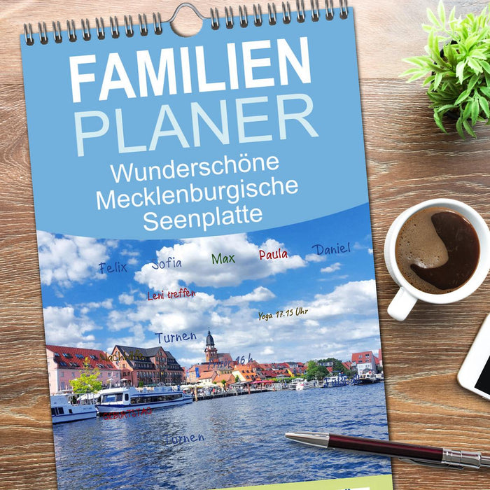 Wunderschöne Mecklenburgische Seenplatte (CALVENDO Familienplaner 2026)