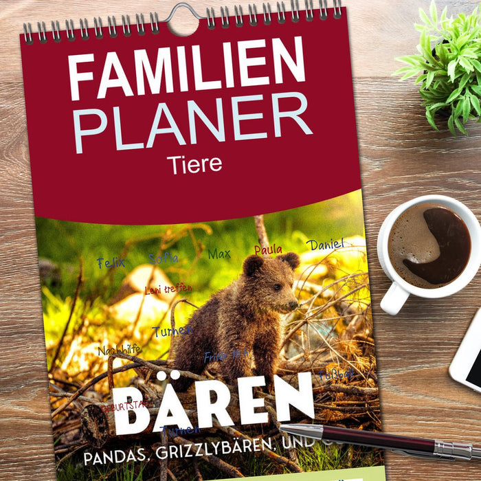 Bären - Pandas, Grizzlybären und Co. (CALVENDO Familienplaner 2026)