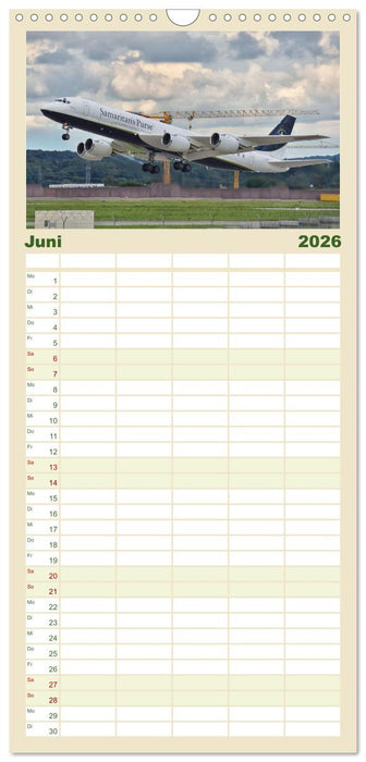 Flugzeuge aller Art (CALVENDO Familienplaner 2026)